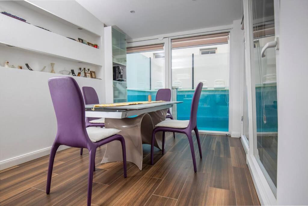 Luxury Apartment Martinis With Pool Split Kültér fotó